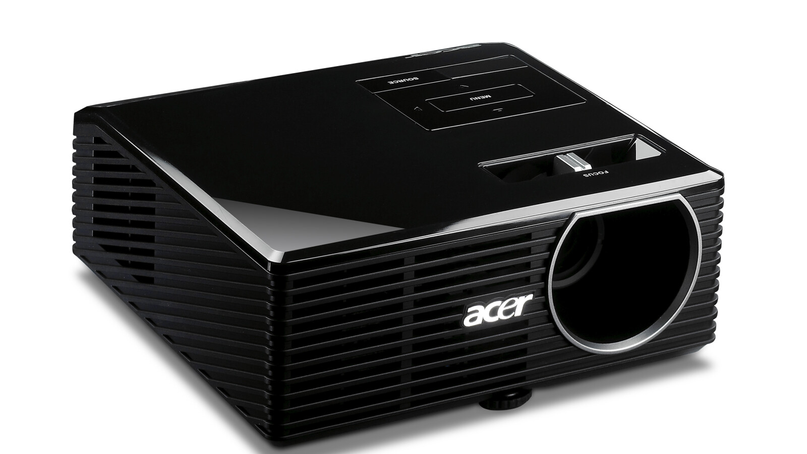 Die Lebensdauer der Lampe beträgt stolze 20.000 Stunden. Damit wird ein Wechsel der Leuchteinheit fast überflüssig.