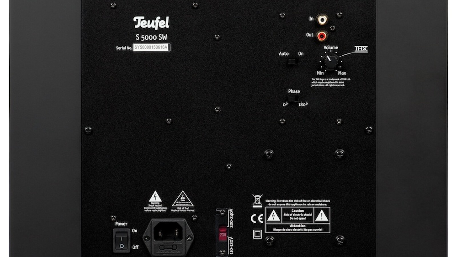 Auf der Rückseite des Subwoofers sitzen nur ein Pegelsteller und ein Phasenschalter. (Bild: netzwelt)