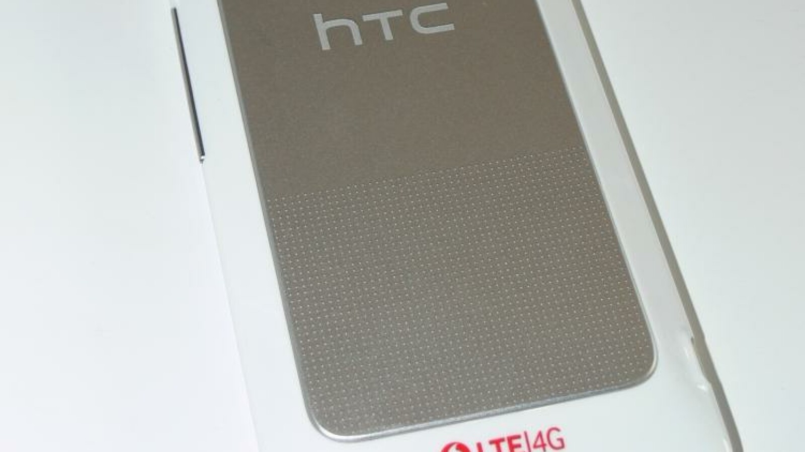 Auf der Rückseite befindet sich eine 8-Megapixel-Kamera. (Bild: netzwelt)