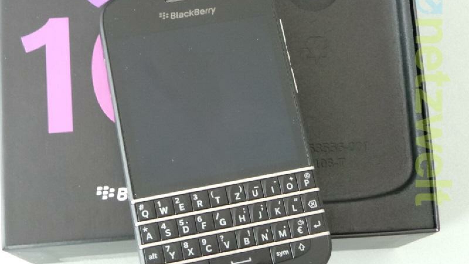 Optisch erinnert das Q10 an den BlackBerry Bold 9900. (Bild: netzwelt)