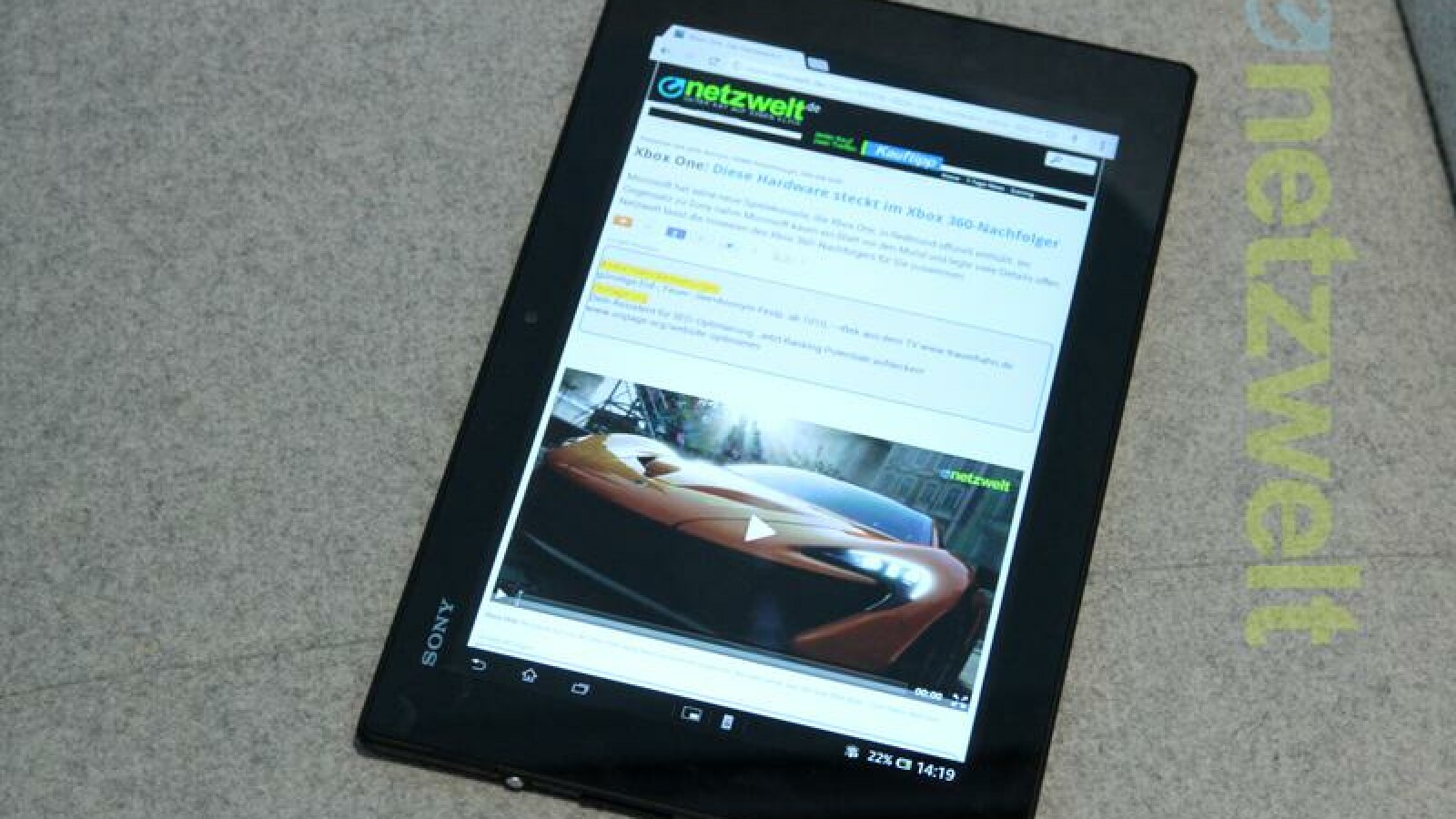 Neben einer reinen WLAN-Version bietet Sony auch eine Version mit eingebautem LTE-Modem an. (Bild: netzwelt)