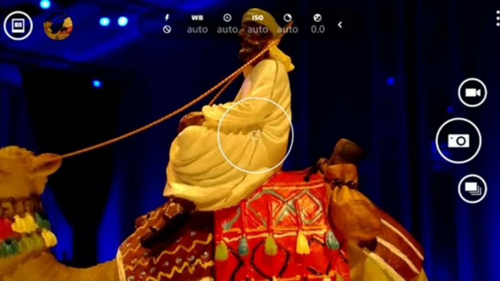 Mit Oversampling-Technik ist zudem ein zweifaches verlustfreies Zoomen in Bildern möglich. (Bild: Screenshot Nokia Webcast)