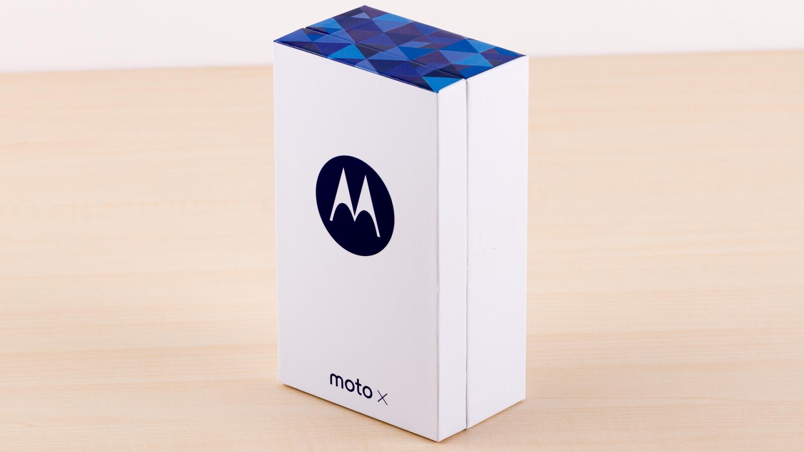 Das Motorola Moto X (2. Generation) ist in der Redaktion eingetroffen.