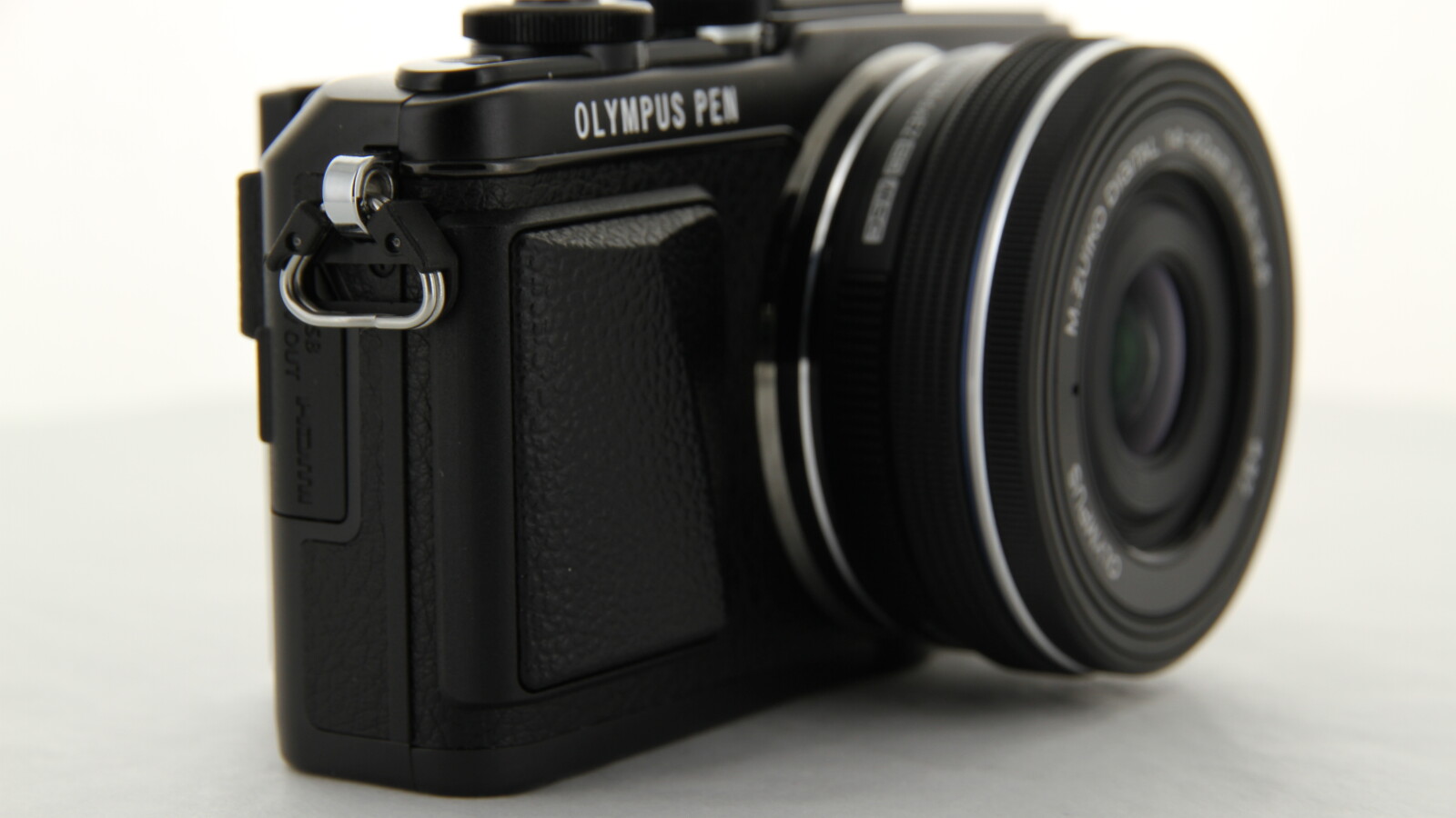 Olympus Pen Lite E-PL7 300