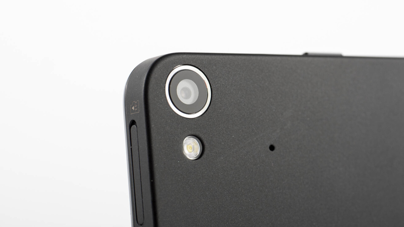 Auf der Rückseite verbaut Medion beim Life X5001 eine 13-Megapixel-Kamera.