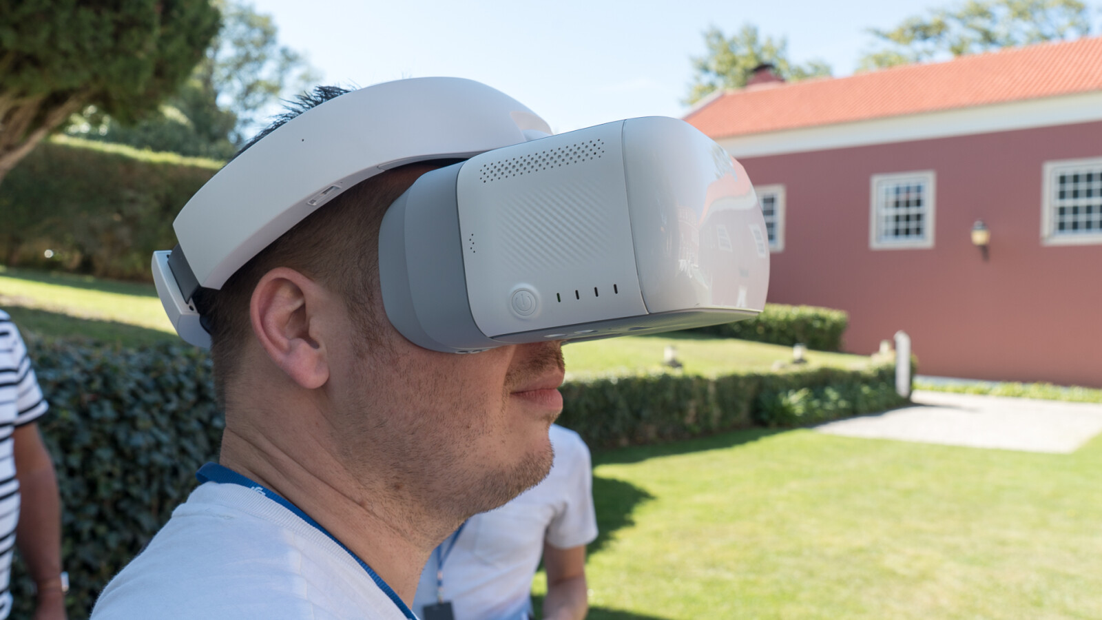 Die Dimensionen fallen allerdings etwas üppig aus.