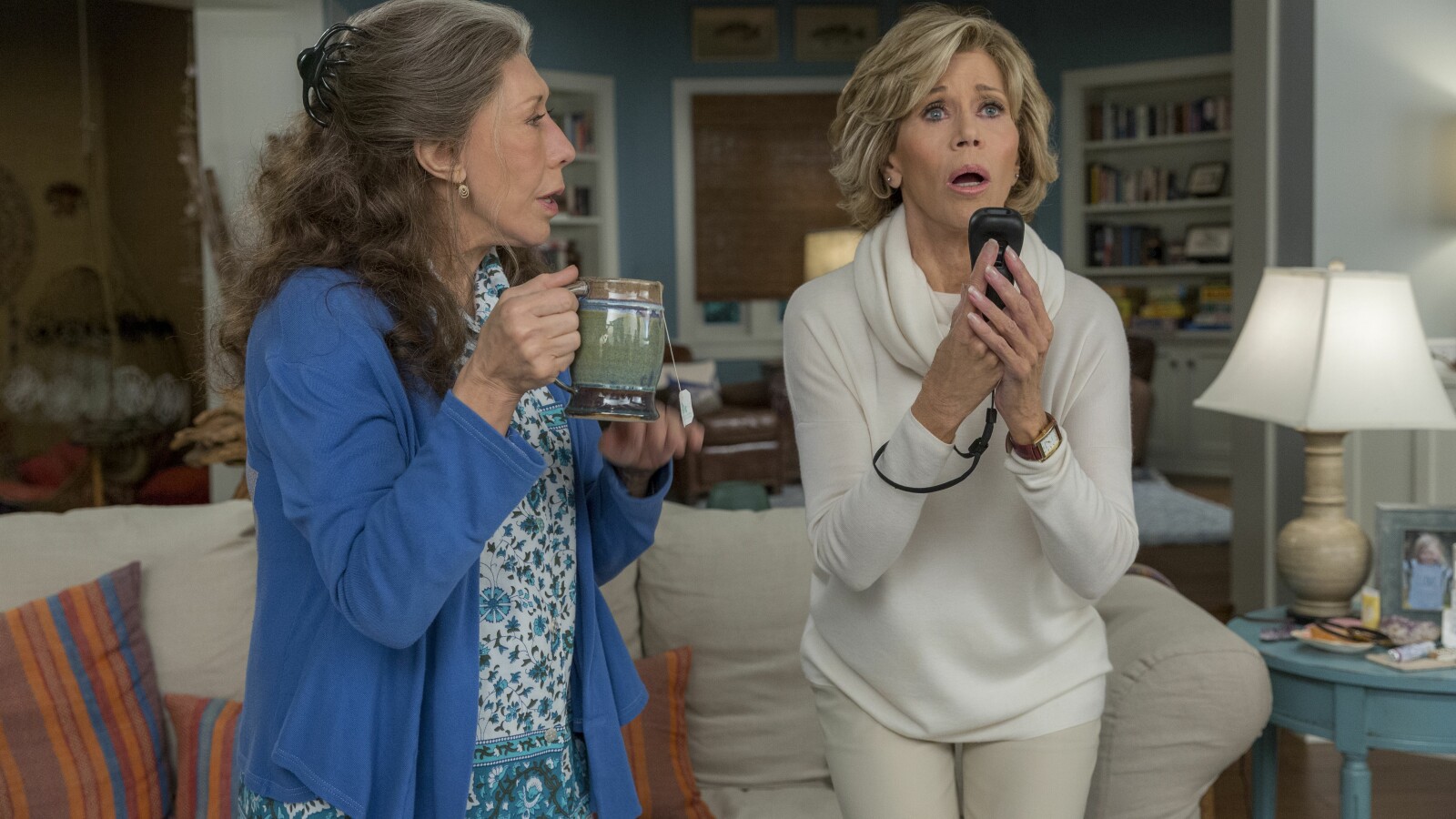 Grace und Frankie wollen ausgehen.