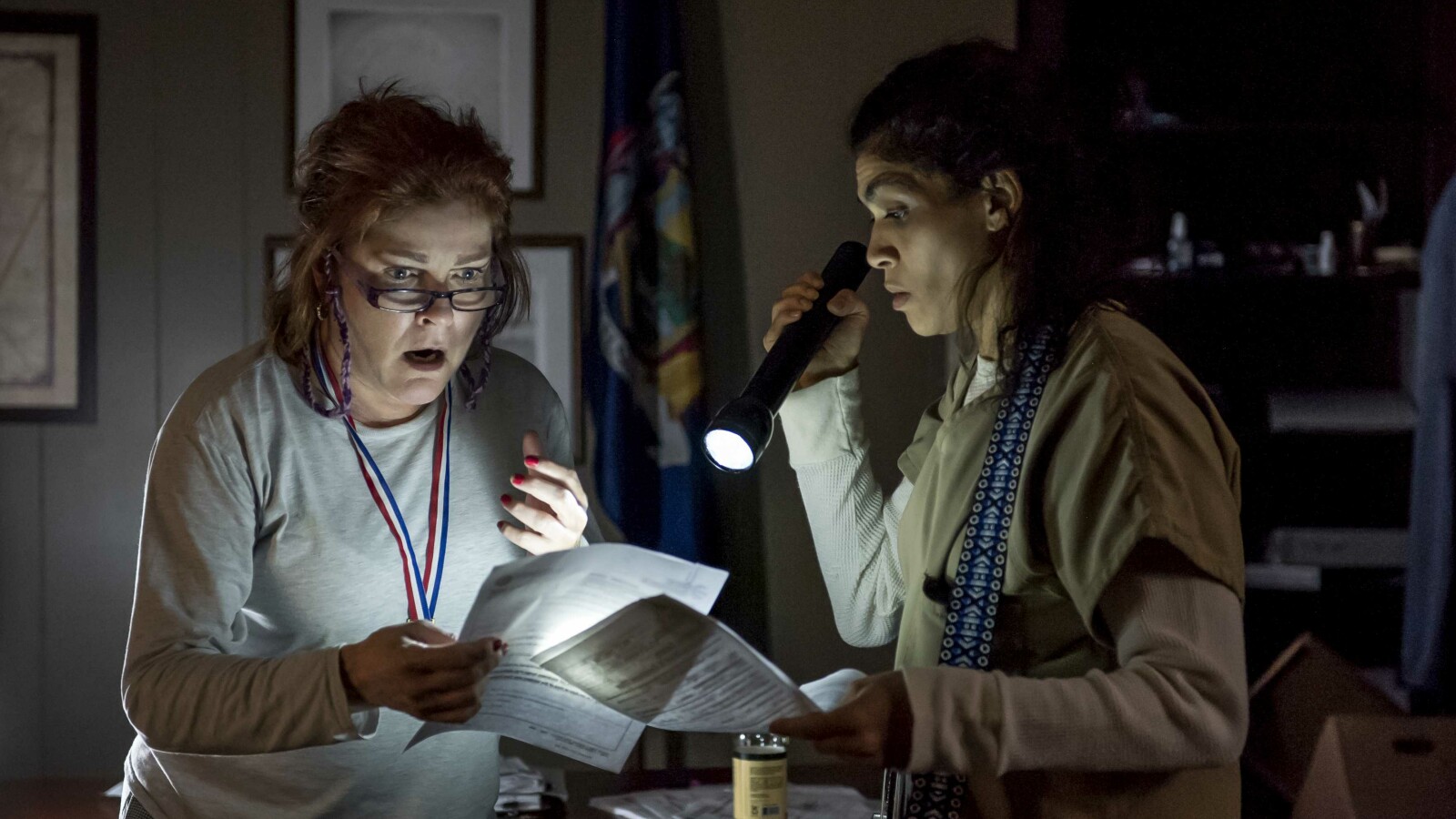 Orange Is The New Black - Staffel 5: Nach dem Tod von Poussey Washington, gehen die Insassinnen auf die Barrikaden.