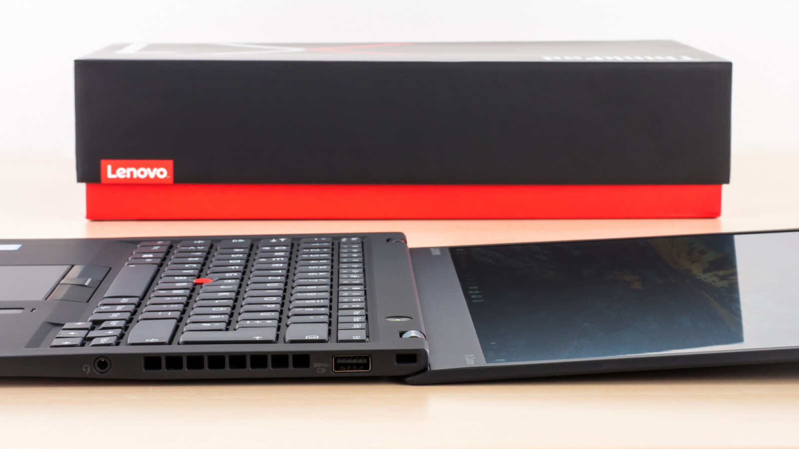 ... 180 Grad. Wer mehr will, muss zur Yoga-Reihe des Herstellers greifen.