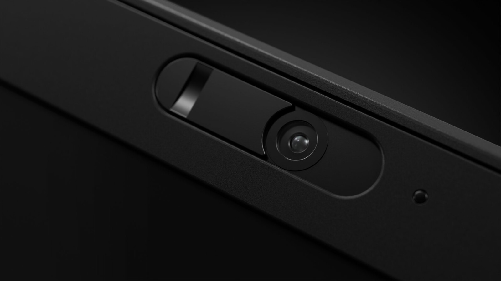 ... um 360 Grad. Das bleibt der Yoga-Reihe vorbehalten. Neu ist dafür der mechanische ThinkShutter für die Webcam.