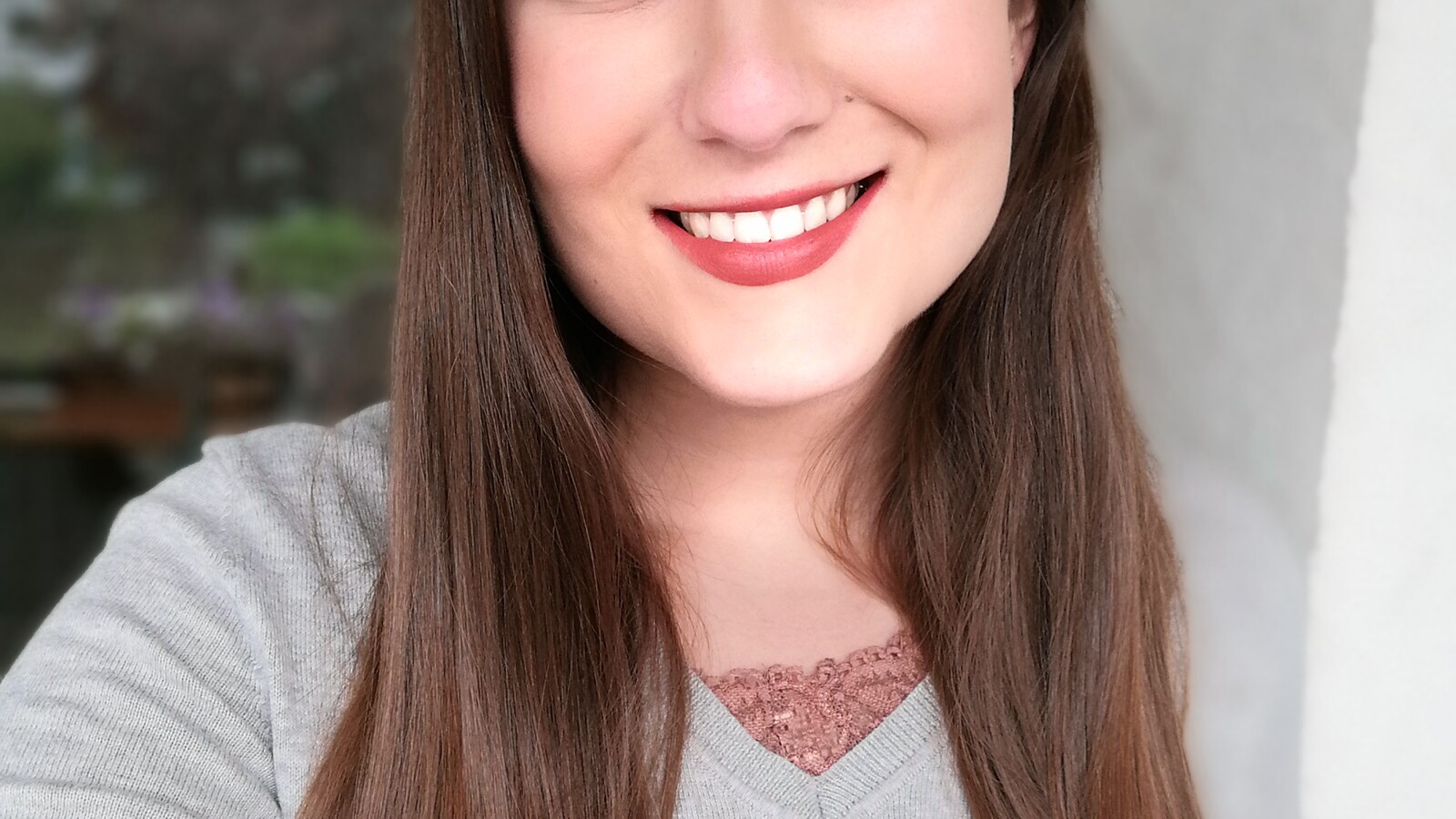 Selfie mit Bokeh-Effekt, aufgenommen mit der 24-Megapixel-Frontkamera des P30 lites.