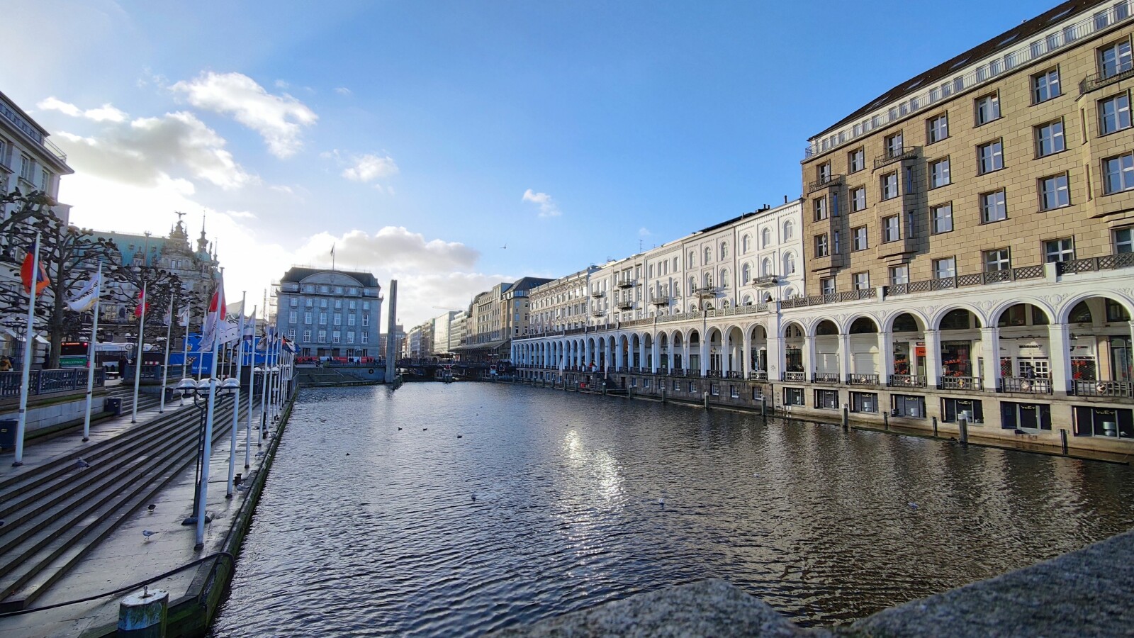 Xiaomi Mi Note 10: Alsterarkaden Weitwinkel