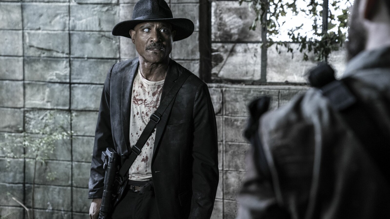 The Walking Dead Staffel 11 - Teil 3: Gabriel ist gezeichnet vom Kampf.