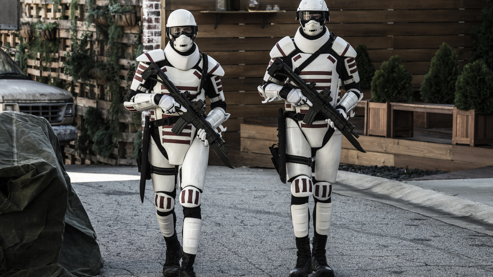 The Walking Dead Staffel 11: Die Commonwealth-Soldaten beginnen Leute zu entführen.