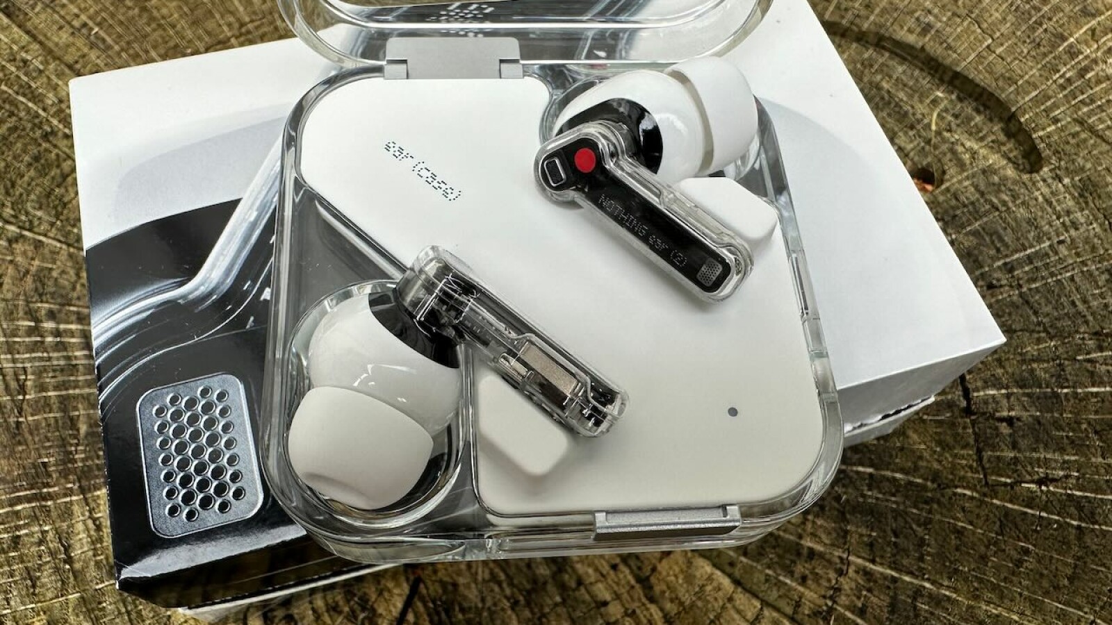 ... Nothing auch bei den Nothing Ear (2) ...