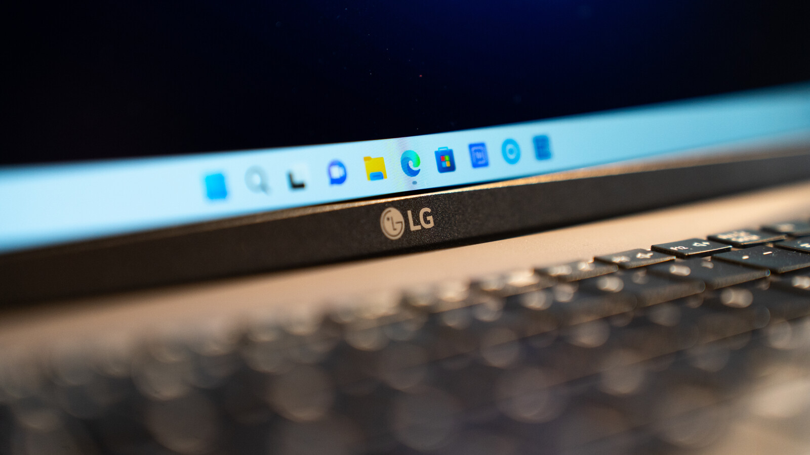 ... einen stabilen Eindruck. Auch die ...