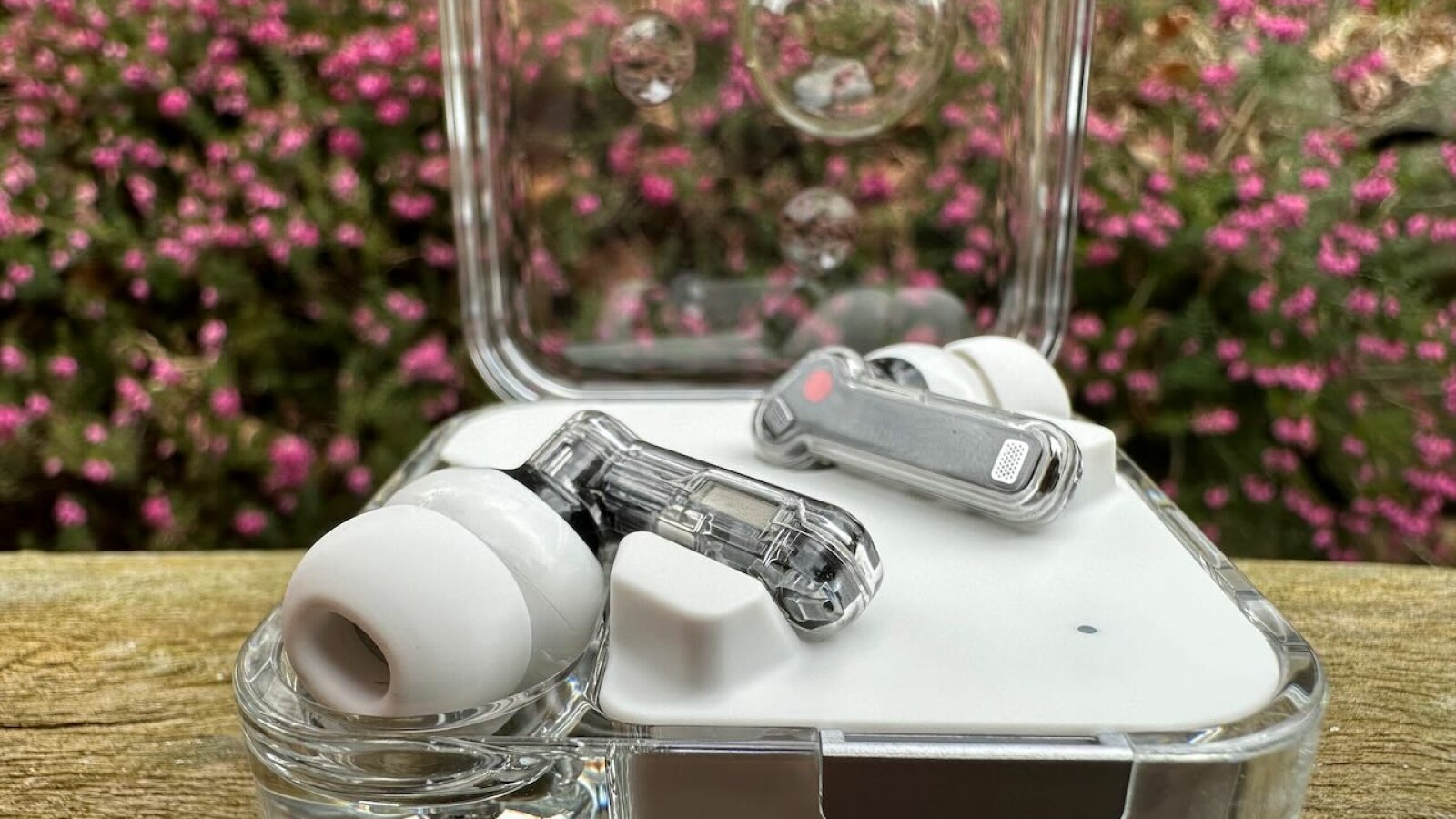 ... verbaute Technik. Das im Lieferumfang enthaltene Ladecase ...