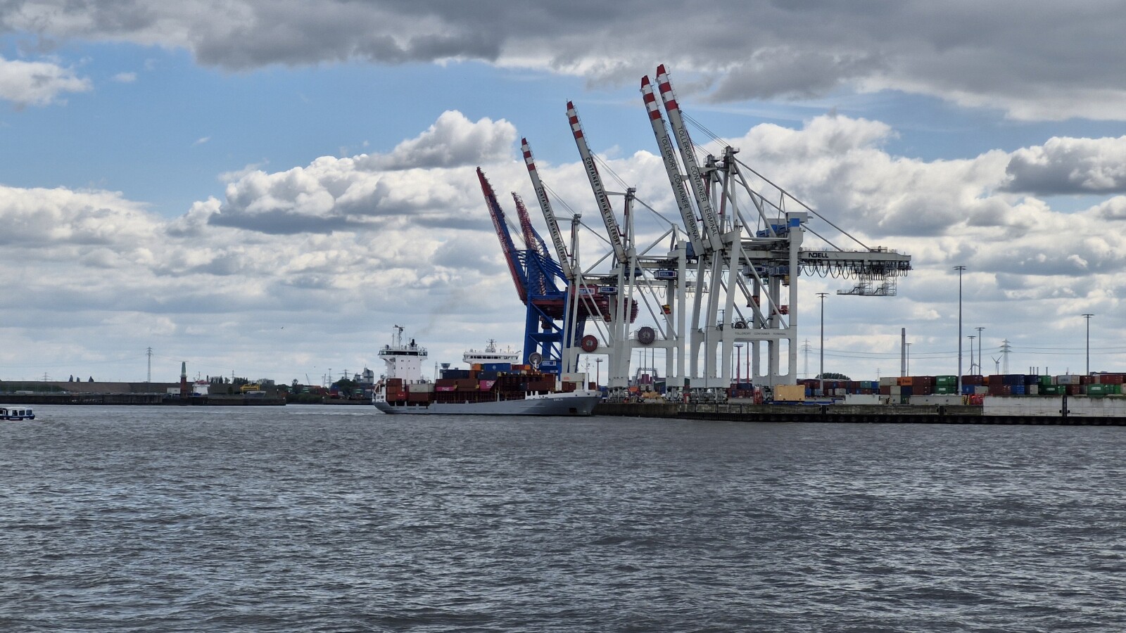 Aufnahme Hamburger Hafen: Telekamera