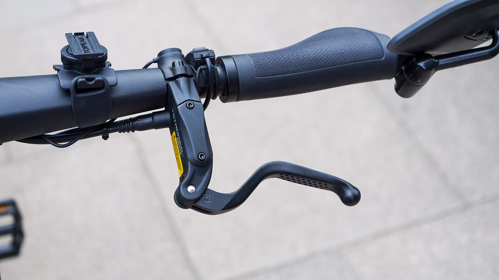 ... es. Die 4-Kolben-Bremsanlage bringt das ...