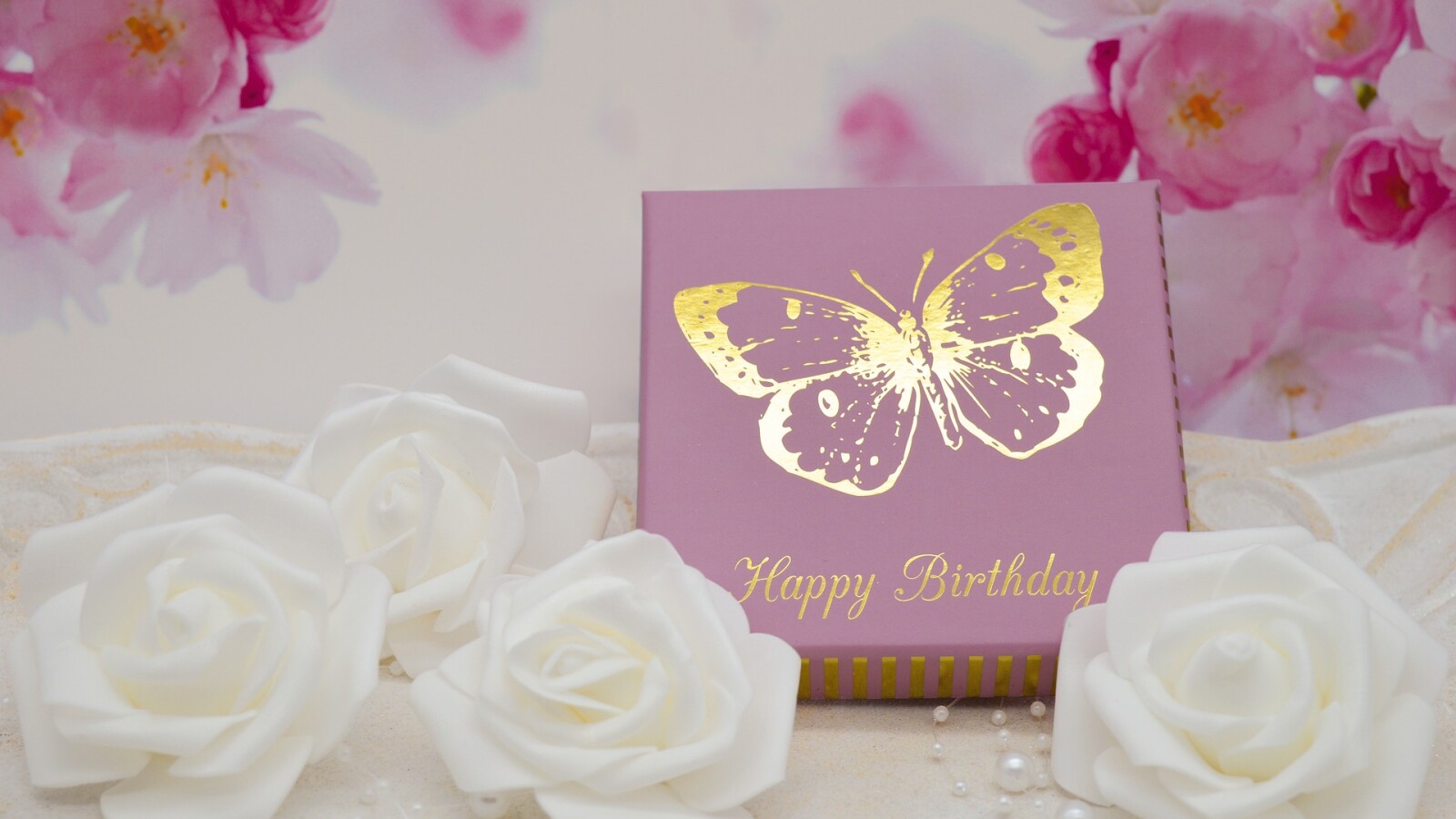 Hier geht es direkt zum <a href="https://pixabay.com/photos/greeting-congratulations-flower-6980532/" target="_blank" rel="nofollow">Download.</a>