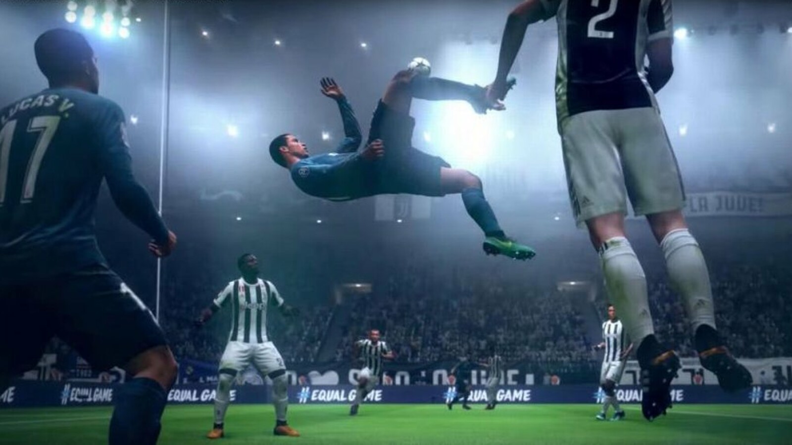 Erwartet spektakuläre Tore auch im Karrieremodus.