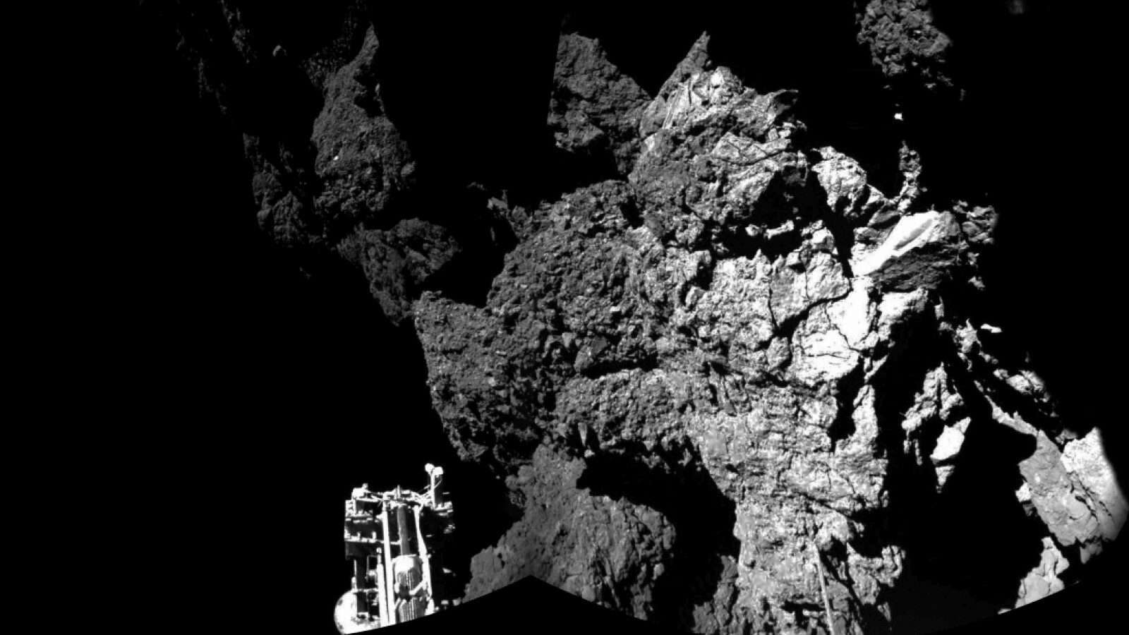 Die ersten beiden Aufnahmen von CIVA zeigen die Umgebung von Philae auf dem Kometen. Die ersten beiden Aufnahmen von CIVA zeigen die Umgebung von Philae auf dem Kometen. (Bild: ESA/Rosetta/Philae/CIVA)