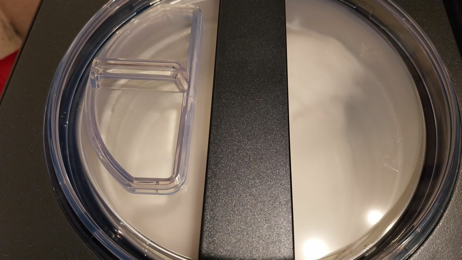 Anschließend versuchen wir es noch mit einem Vanilleeis. Diesmal entscheiden wir uns bei der Konsistenz für Softeis.