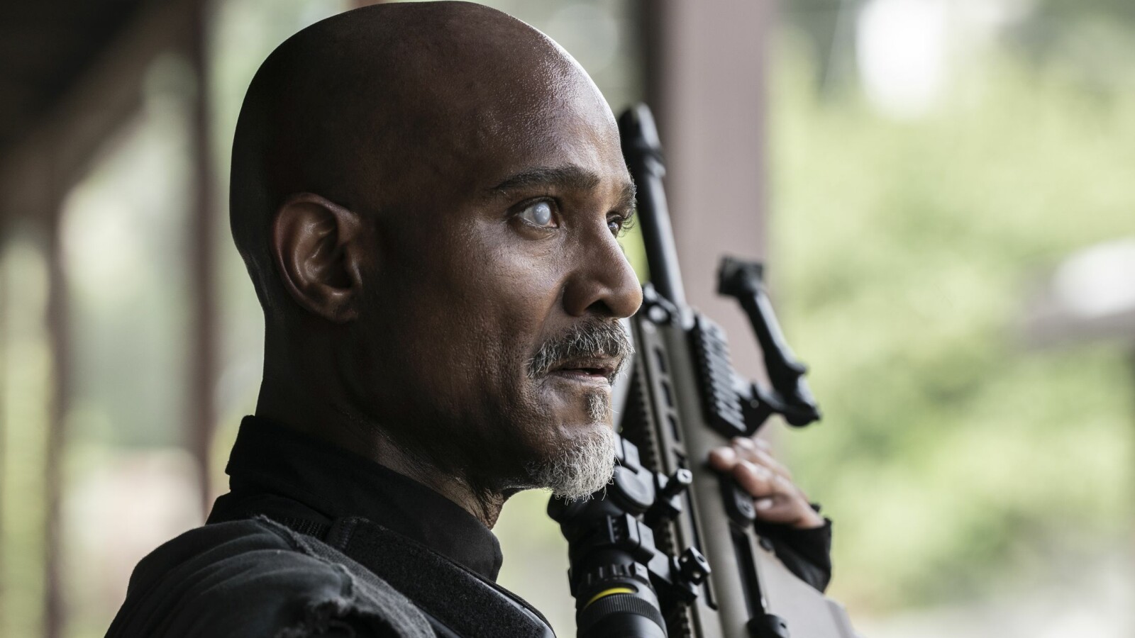 The Walking Dead Staffel 11 - Teil 2: Gabriel ist bereit für gar nicht geistliche Taten.