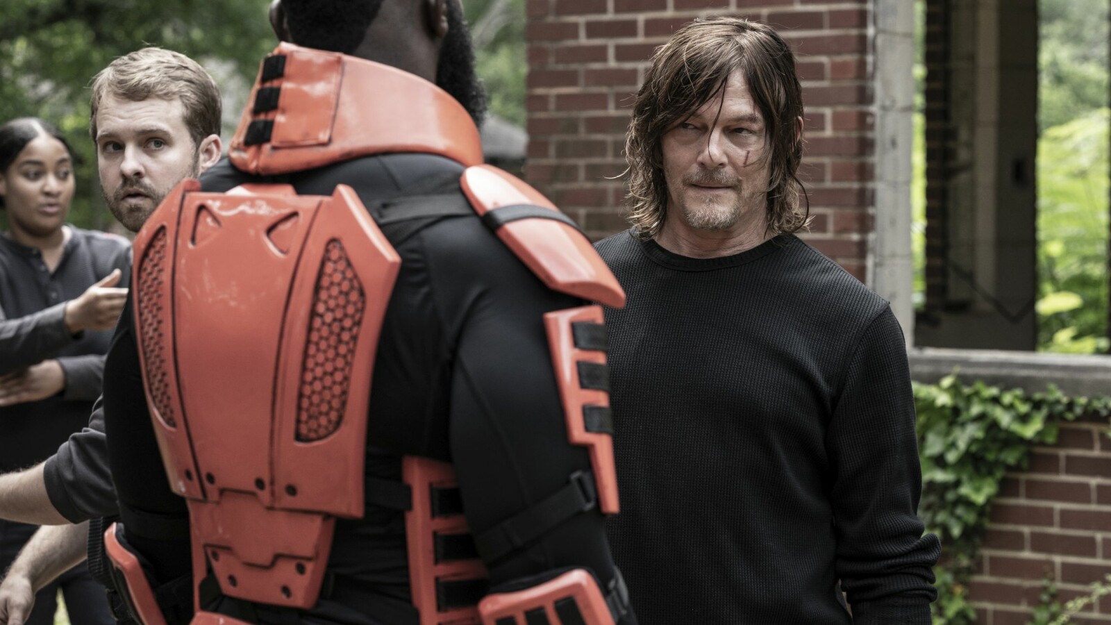 The Walking Dead Staffel 11: Daryl findet sich schwer in seinen neuen Job ein.