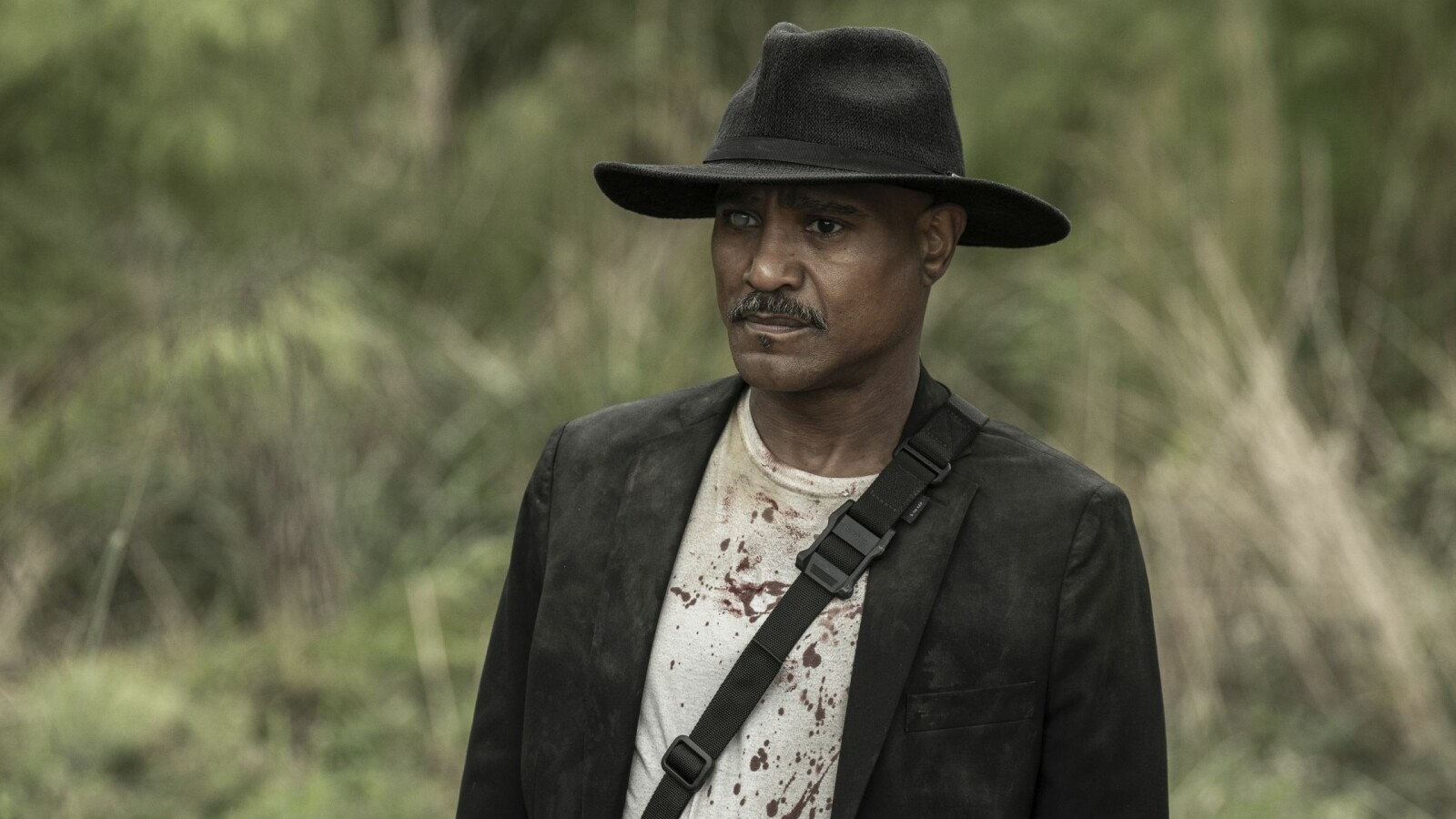 The Walking Dead Staffel 11, Episode 16: Gabriel ist vom letzten Kampf blutbefleckt