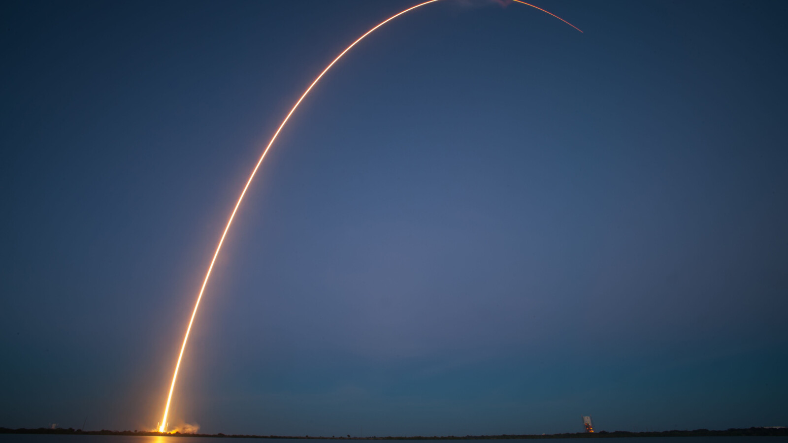 Dem Unternehmen zufolge gelang der Flug von Falcon 9 mit absoluter Präzision. (Bild: SpaceX)