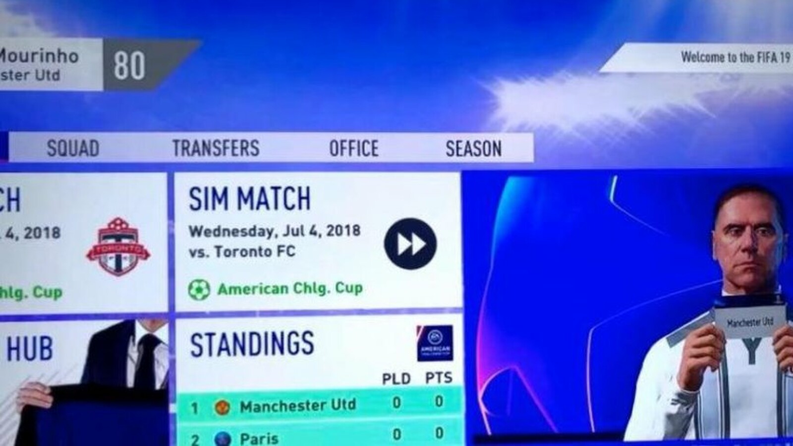 Das Menü wird von mehreren Blautönen dominiert.