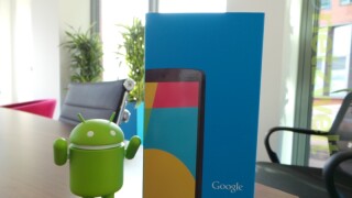 Unboxing Google Nexus 5