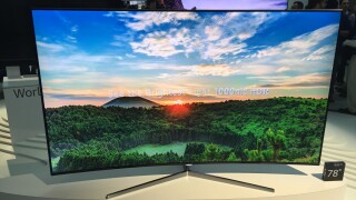 Samsung 2016 SUHD im 78 Zoll-Format am Samsung-Stand auf der CES