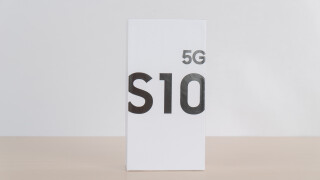 Das Samsung Galaxy S10 5G im Unboxing