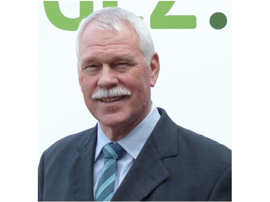Hans Buchholz ist seit Oktober 2001 Geschäftsführer der GEZ und lebt in Köln.