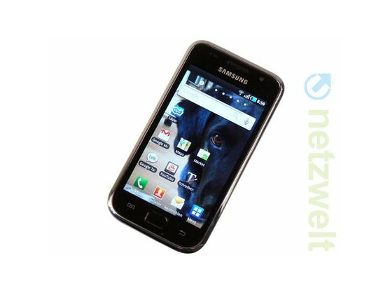 Herausforderer: Das Samsung Galaxy S muss sich gegen das Apple iPhone 4 beweisen. Optisch finden sich bereits auf den ersten Blick ein paar Gemeinsamkeiten.