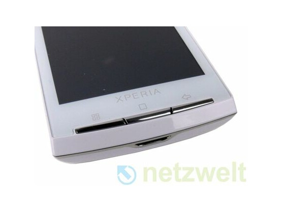 Sony Ericsson Xperia X10: Drei Tasten unterhalb des Touchscreens.