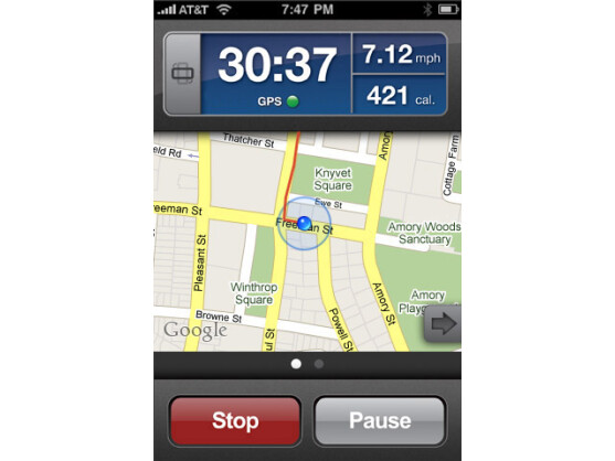 Wichtige Informationen auf einen Blick: RunKeeper zeigt dem Nutzer die Strecke, die Zeit, die Geschwindigkeit und den Kalorienverbrauch an.