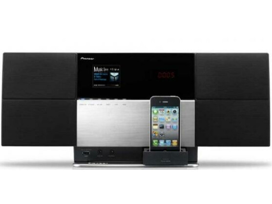 Alles drin: Pioneers neue Micro-Anlage X-SMC5 ist auch Airplay- und UPnP-fähig.