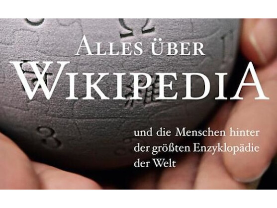 Zum Buch "Alles über Wikipedia" haben über 100 Autoren beigetragen.