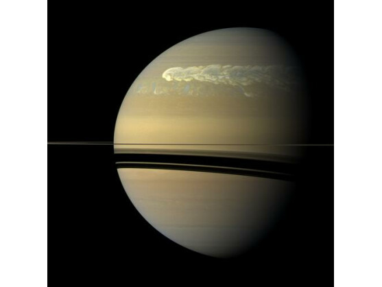 Die Entwicklung des gewaltigen Sturms hatte ihren Anfang auf der Nordhalbkugel des Saturns.