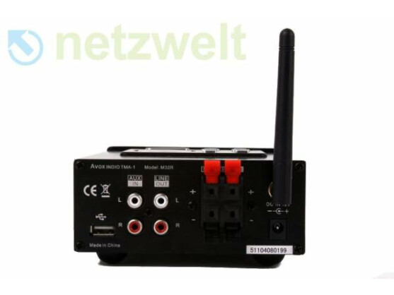 Auf der Rückseite des Empfängers stehen unter anderem ein USB-Eingang und ein Line-Out sowie Aux-In-Anschluss zur Verfügung.
