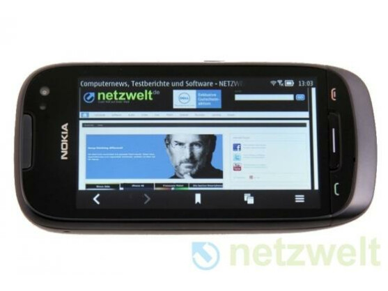 Surfen ist auf dem Nokia 701 kein Genuss.