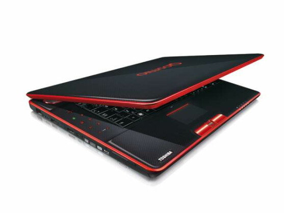 Toshiba Qosmio X500: ausgestattet mit Harman Kardon-Boxen, wahlweise auch mit Blu-ray-Laufwerk.