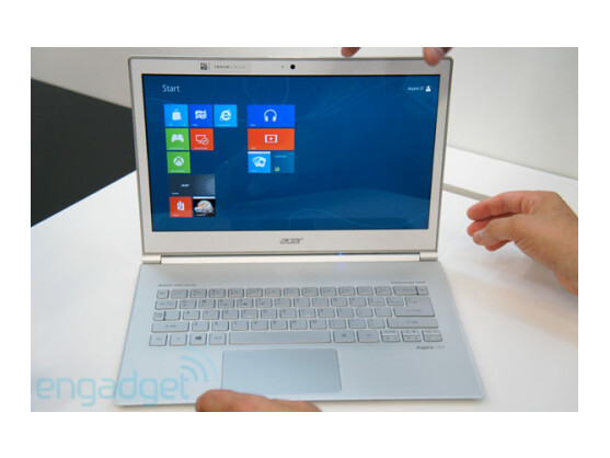 Das Acer Aspire S7 bietet einen Touchscreen.