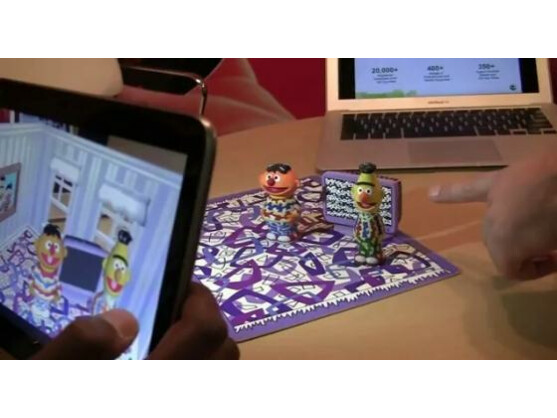 Augmented Reality in der Sesamstraße: Ernie und Bert erwachen auf dem iPad zum Leben.