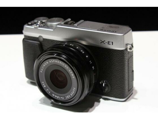 Die Fujifilm E-X1 .