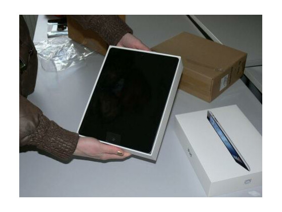 Glück gehabt: Eine US-Kundin bestellte und bezahlte ein iPad, bekam aber kostenlos noch vier weitere von Best Buy zugeschickt.