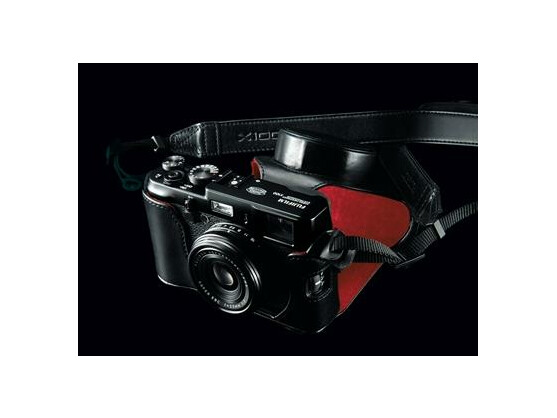 Hochwertige Kameras wie die Fujifilm X100 ahmen das Design klassischer Sucherkameras wie das der Leica nach.